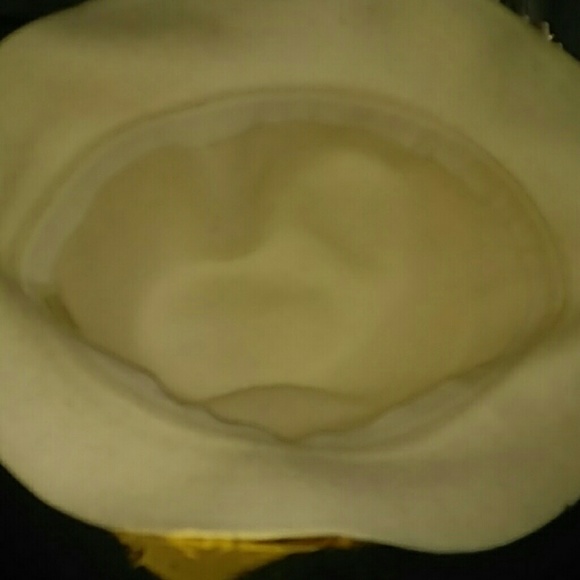 Hat - Picture 3 of 3